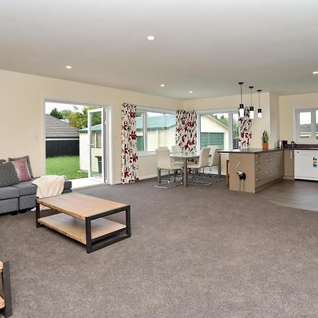 Weston Villa - Christchurch Holiday Homes Esterno foto