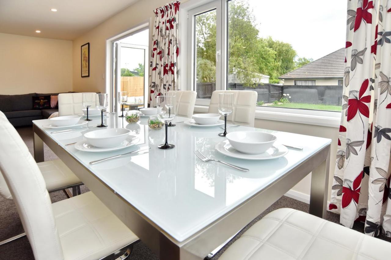 Weston Villa - Christchurch Holiday Homes Esterno foto